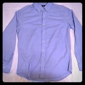 Men's Nautica long-sleeve button up.